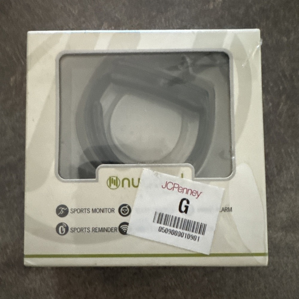 Fitness Tracker-Nuband Activ+  - NU-G0002-BK- With Charger & Extra Band.